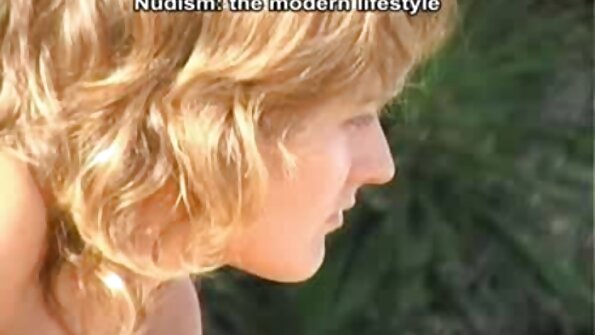 العنبر باخ يأخذ العصا سكس اجنبي تعليم الجنس