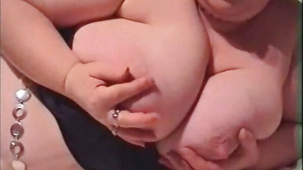 بلوندي رائع سكس رومنسي مترجم عربي ضربات ضلع بدون عظم